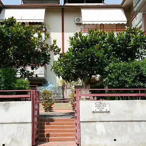  Holiday home Sweet House